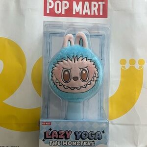 Pop Mart Lazy Yoga The Monsters - Hairbrush